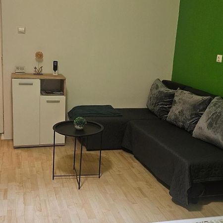 Zizi Apartman Debrecen Exteriör bild