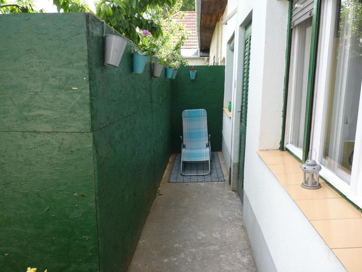 Zizi Apartman Debrecen Exteriör bild