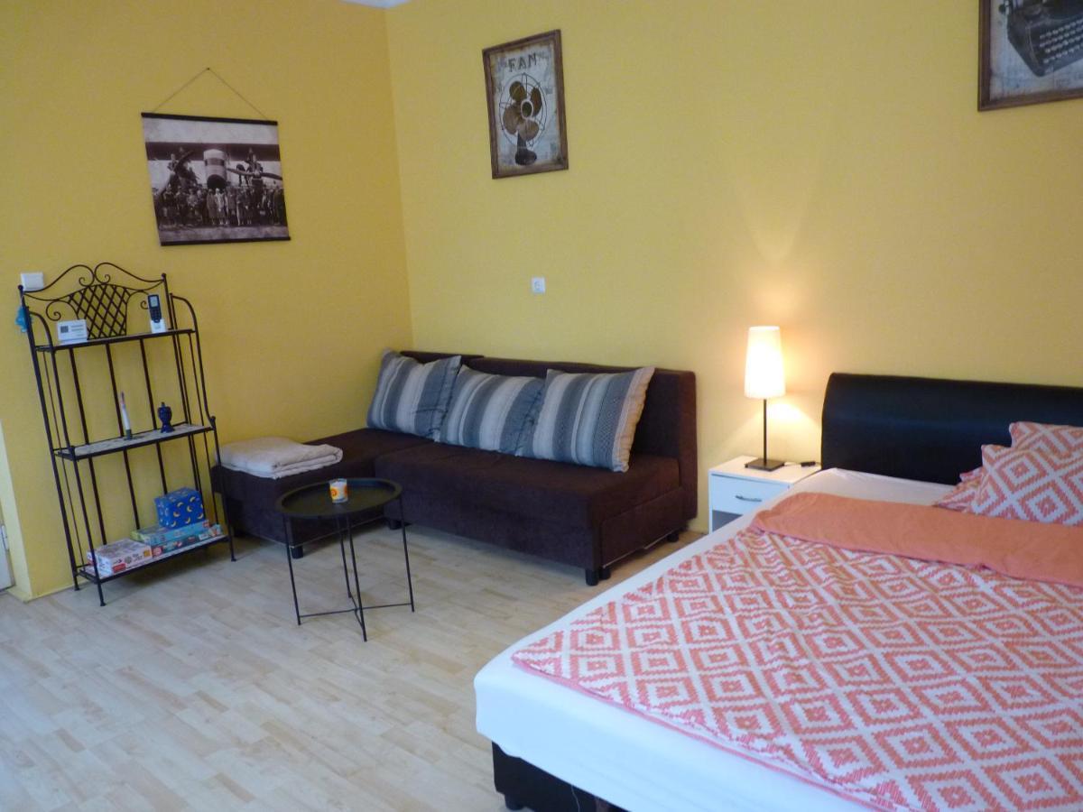Zizi Apartman Debrecen Exteriör bild