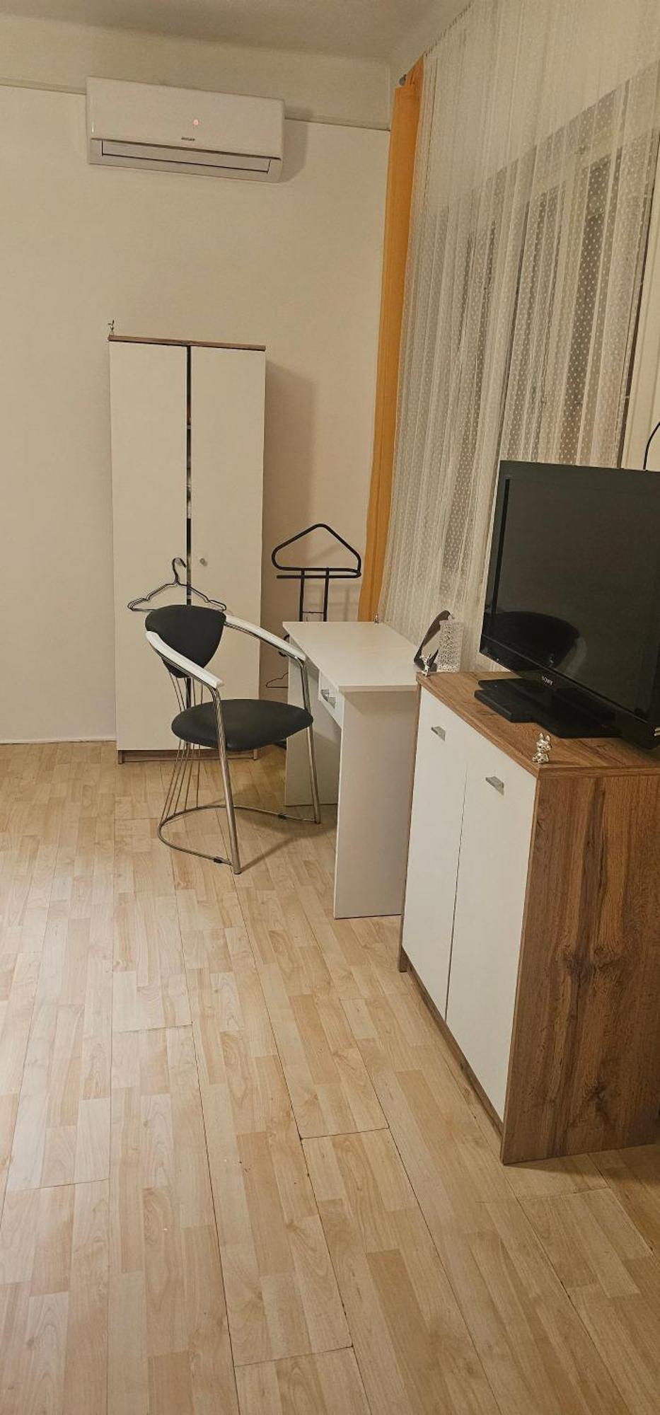 Zizi Apartman Debrecen Exteriör bild